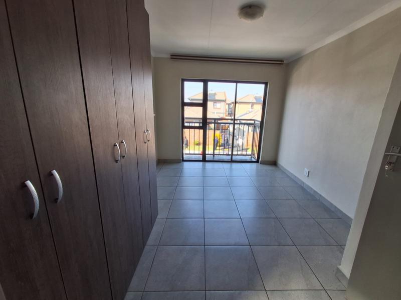 3 Bedroom Property for Sale in Albertsdal Gauteng