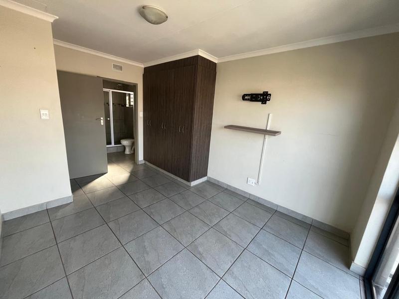 3 Bedroom Property for Sale in Albertsdal Gauteng