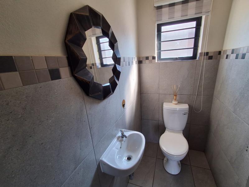 3 Bedroom Property for Sale in Albertsdal Gauteng