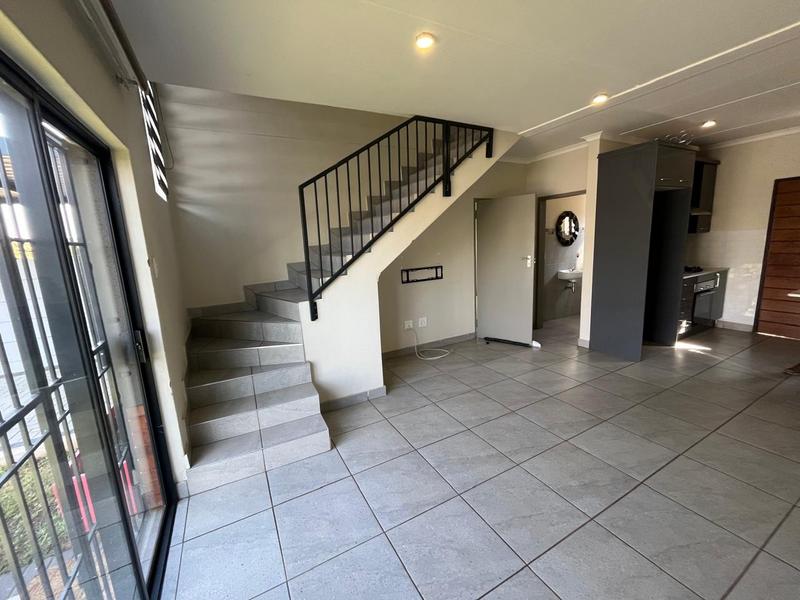 3 Bedroom Property for Sale in Albertsdal Gauteng
