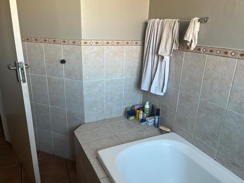 2 Bedroom Property for Sale in Castleview Gauteng
