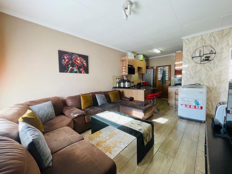 2 Bedroom Property for Sale in Germiston West Gauteng