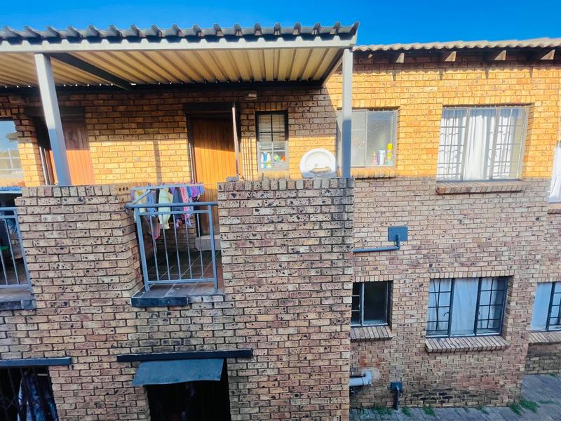 2 Bedroom Property for Sale in Germiston West Gauteng