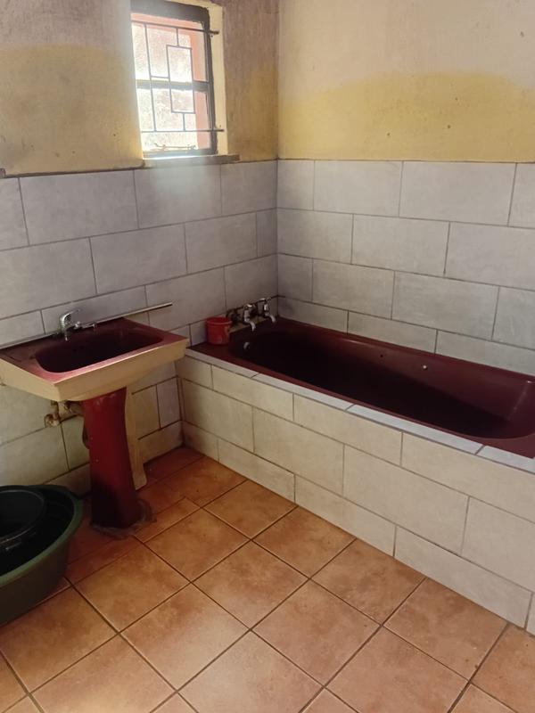3 Bedroom Property for Sale in Tokoza Gauteng