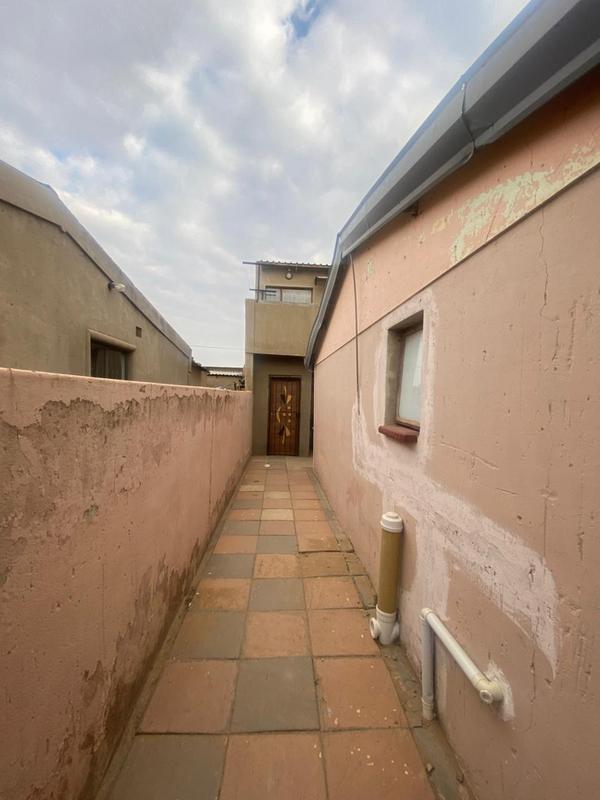11 Bedroom Property for Sale in Tsakane Gauteng