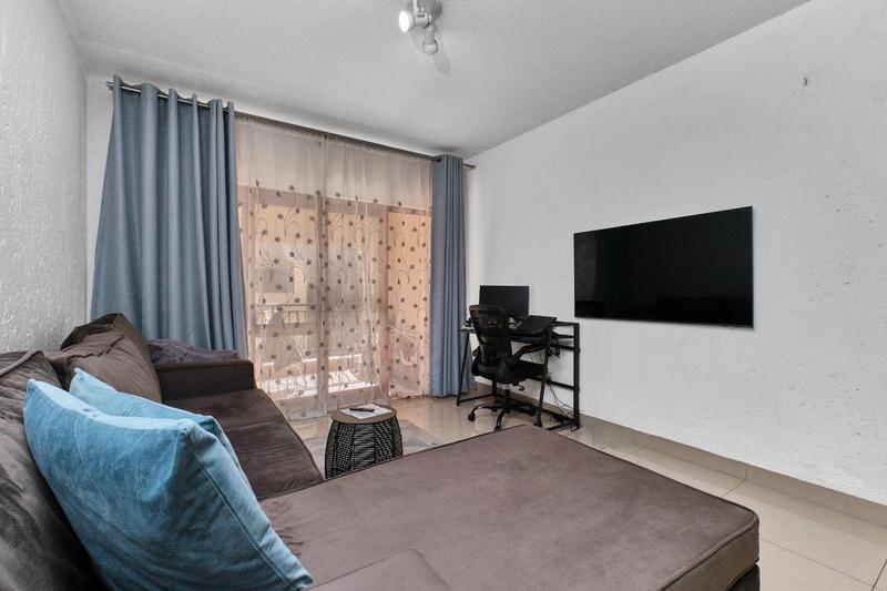 1 Bedroom Property for Sale in Lonehill Gauteng