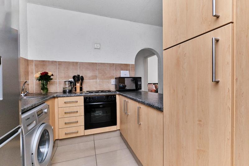 1 Bedroom Property for Sale in Lonehill Gauteng
