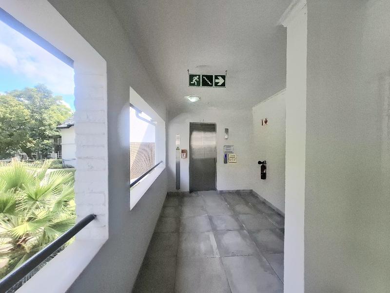 2 Bedroom Property for Sale in Lonehill Gauteng