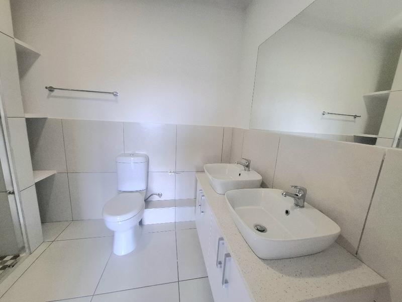 2 Bedroom Property for Sale in Lonehill Gauteng