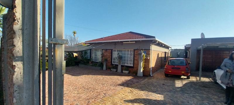 3 Bedroom Property for Sale in Solheim Gauteng
