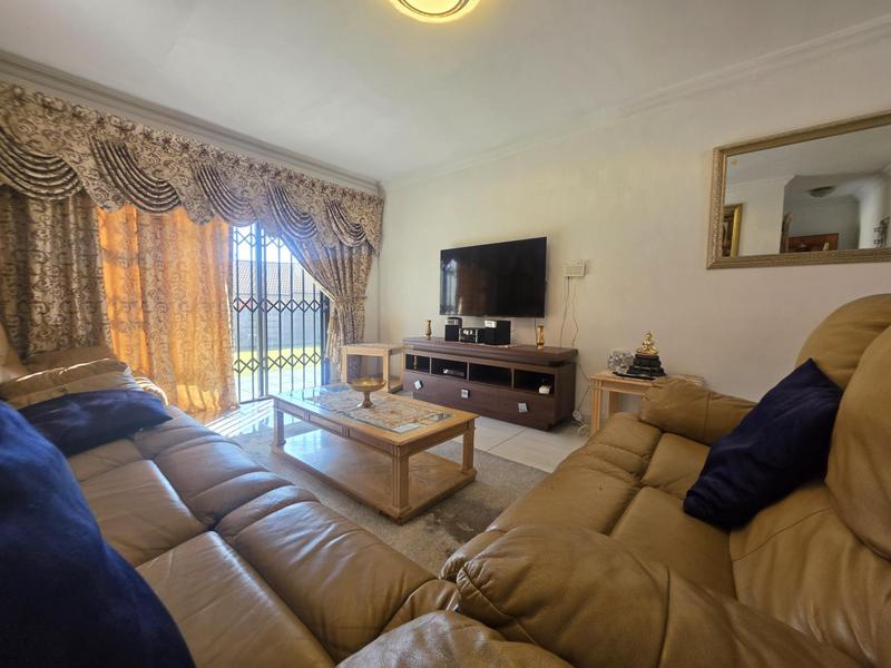 4 Bedroom Property for Sale in Albertsdal Gauteng