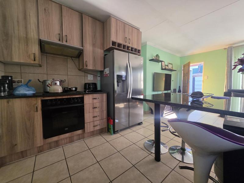 3 Bedroom Property for Sale in Albertsdal Gauteng