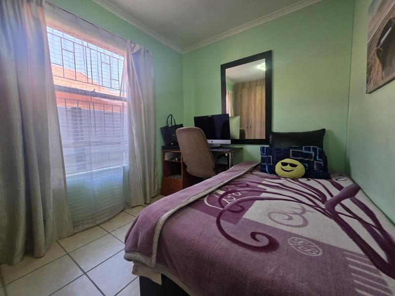 3 Bedroom Property for Sale in Albertsdal Gauteng