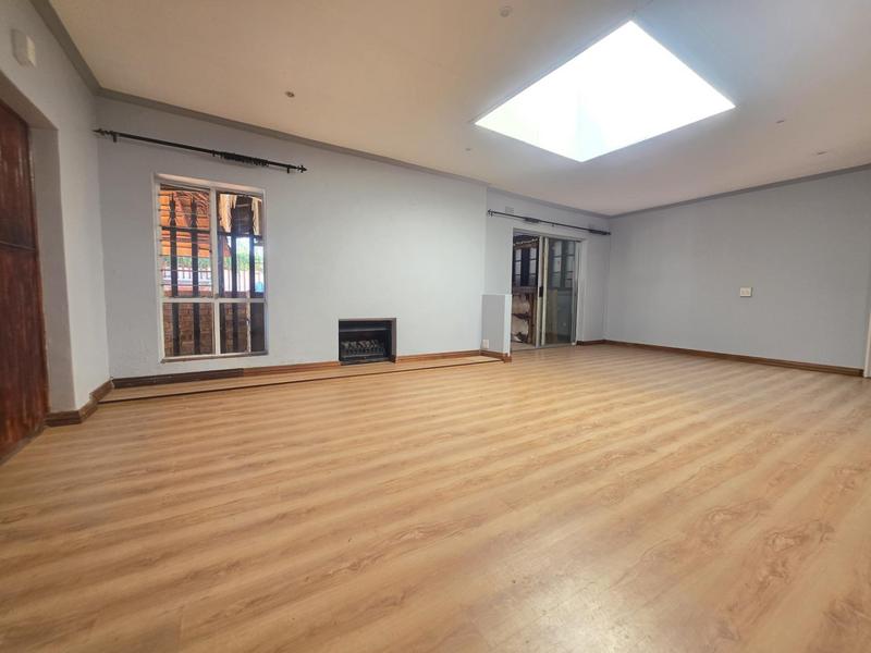 3 Bedroom Property for Sale in Brackendowns Gauteng