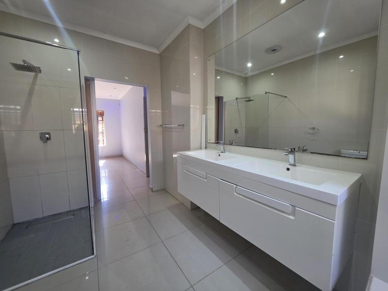 3 Bedroom Property for Sale in Brackendowns Gauteng