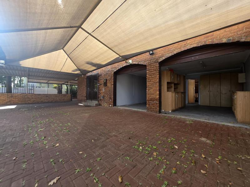 3 Bedroom Property for Sale in Brackendowns Gauteng