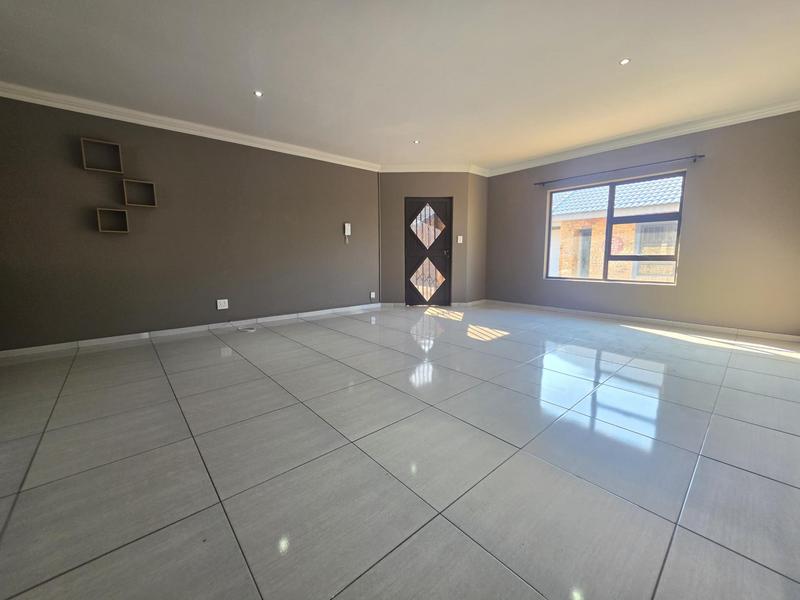 3 Bedroom Property for Sale in Brackenhurst Gauteng