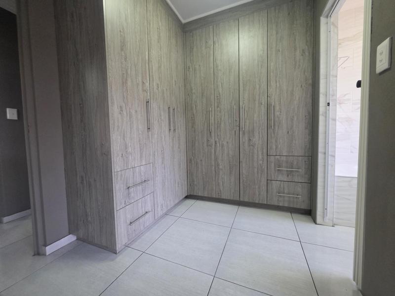 3 Bedroom Property for Sale in Brackenhurst Gauteng