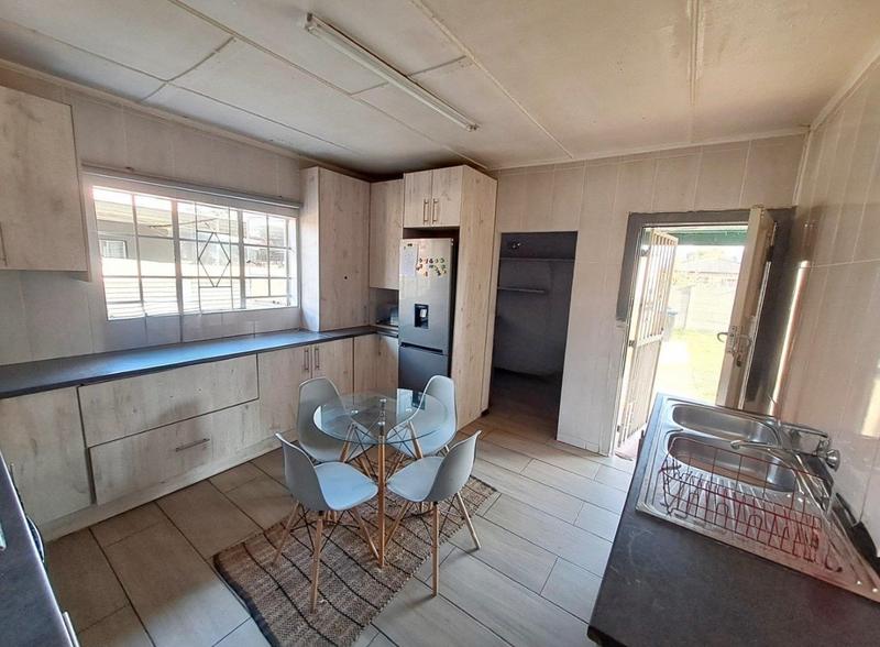 4 Bedroom Property for Sale in Vanderbijlpark CW 5 Gauteng