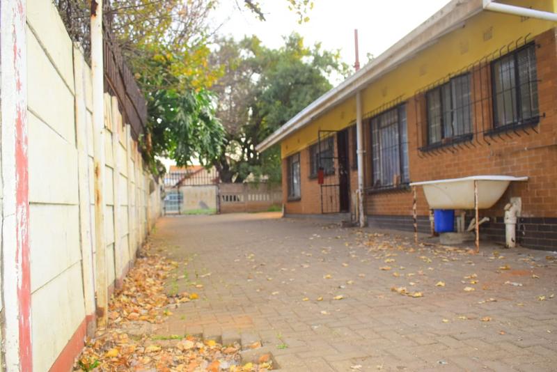 6 Bedroom Property for Sale in Primrose Gauteng