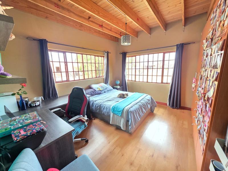 7 Bedroom Property for Sale in Mooilande Gauteng