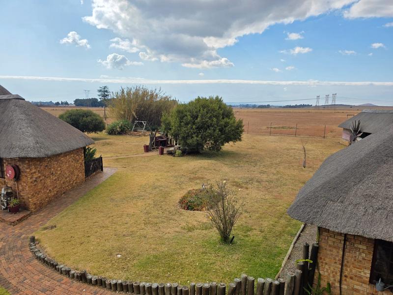 7 Bedroom Property for Sale in Mooilande Gauteng