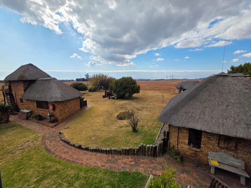 7 Bedroom Property for Sale in Mooilande Gauteng