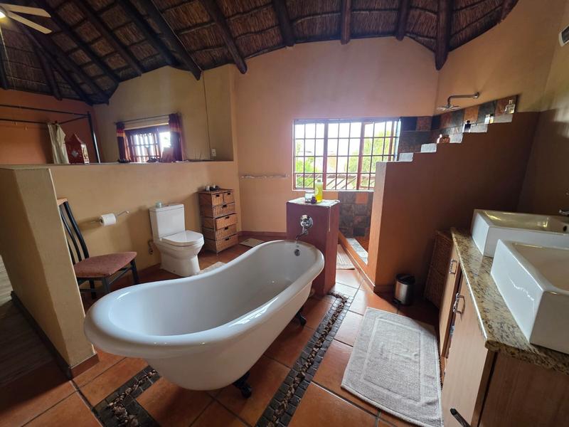 7 Bedroom Property for Sale in Mooilande Gauteng