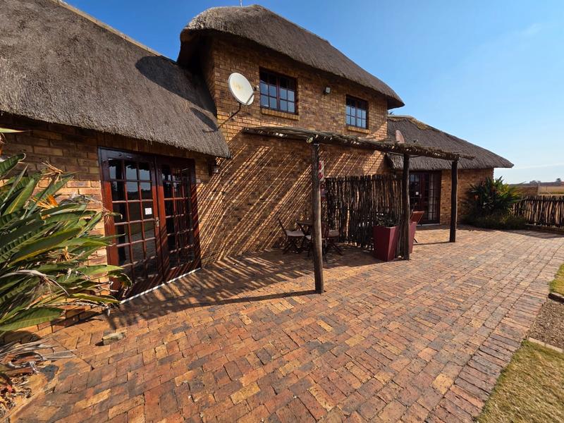 7 Bedroom Property for Sale in Mooilande Gauteng