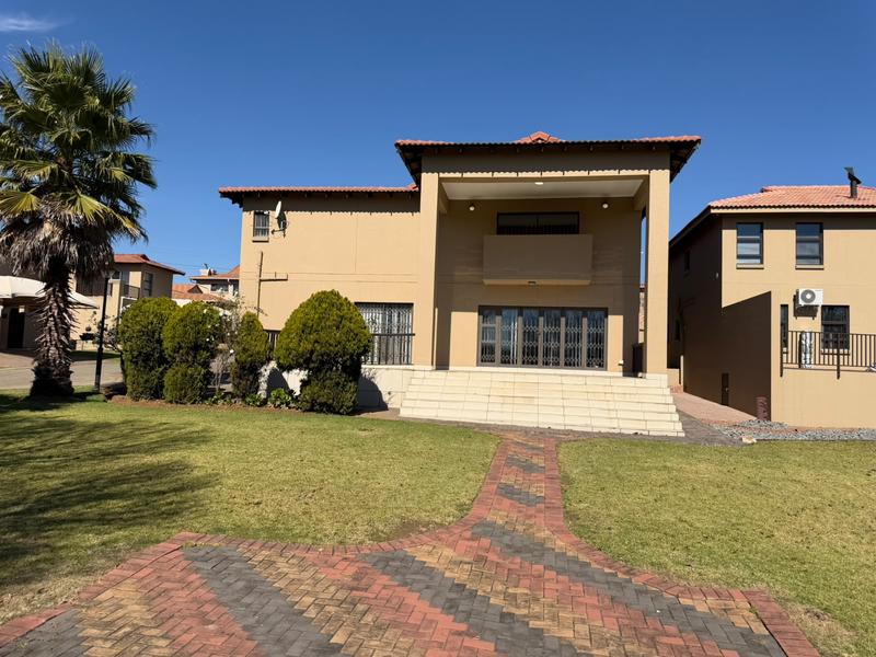 4 Bedroom Property for Sale in Three Rivers Gauteng