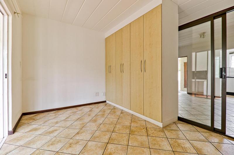 1 Bedroom Property for Sale in Noordhang Gauteng