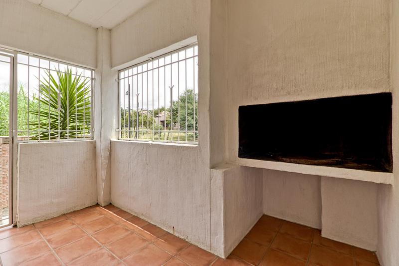 1 Bedroom Property for Sale in Noordhang Gauteng
