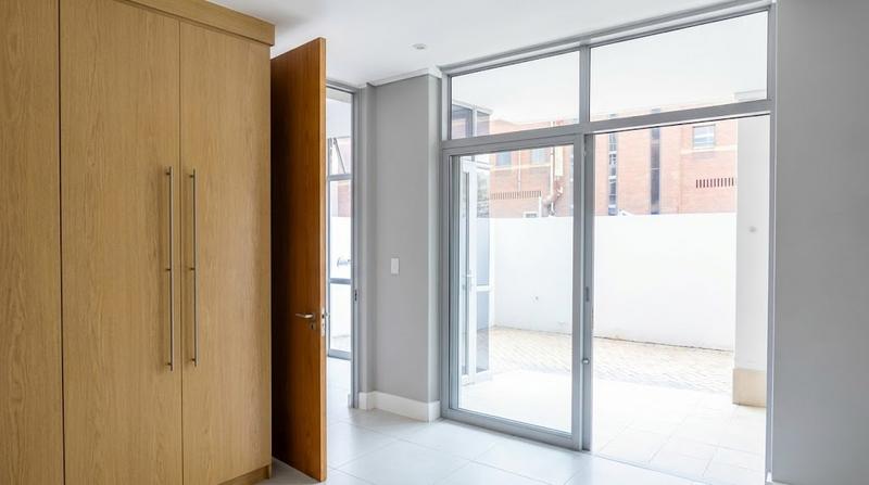 To Let 2 Bedroom Property for Rent in Sandown Gauteng