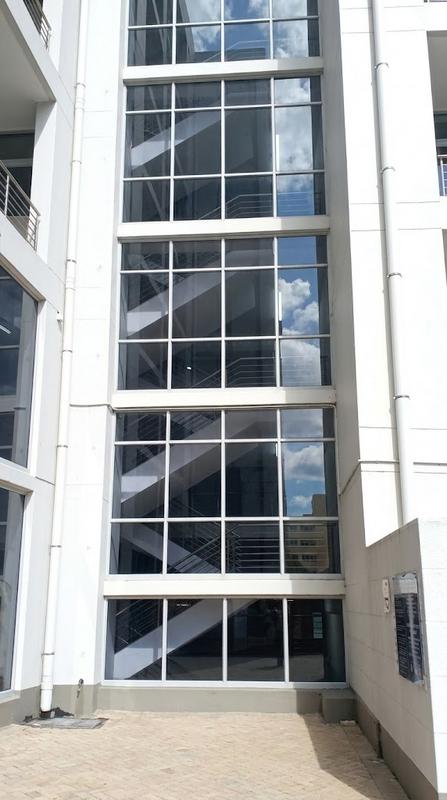 To Let 2 Bedroom Property for Rent in Sandown Gauteng