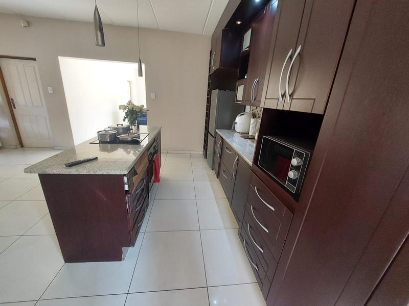 3 Bedroom Property for Sale in Vanderbijlpark SE 8 Gauteng