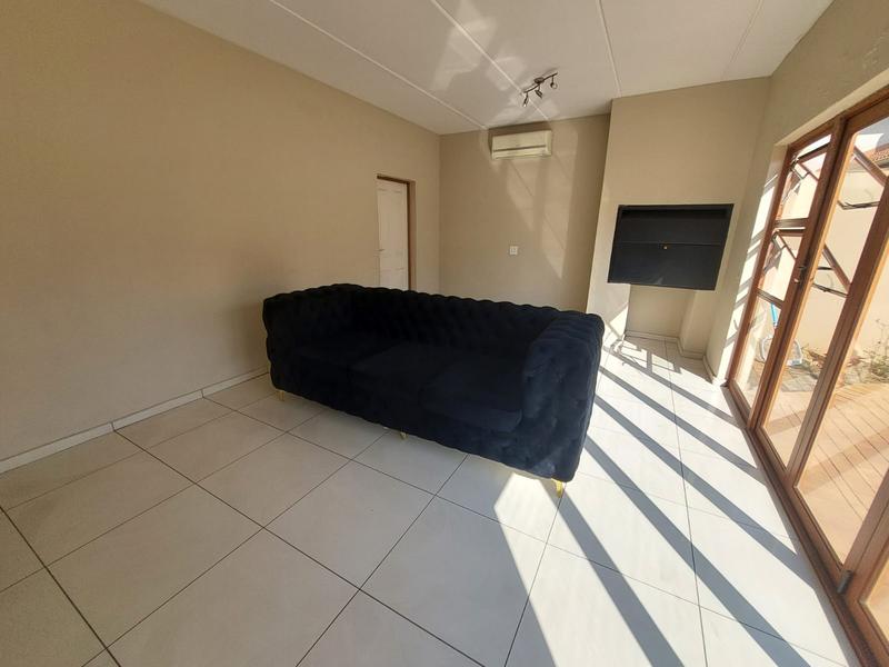3 Bedroom Property for Sale in Vanderbijlpark SE 8 Gauteng