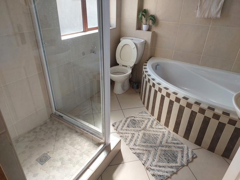 3 Bedroom Property for Sale in Vanderbijlpark SE 8 Gauteng