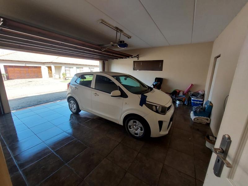 3 Bedroom Property for Sale in Vanderbijlpark SE 8 Gauteng
