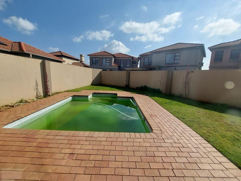 3 Bedroom Property for Sale in Vanderbijlpark SE 8 Gauteng