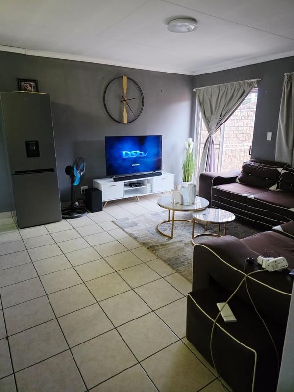 2 Bedroom Property for Sale in Birchleigh Gauteng