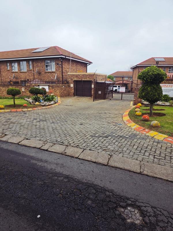 2 Bedroom Property for Sale in Birchleigh Gauteng