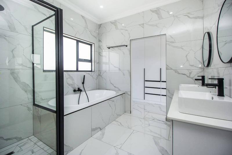 4 Bedroom Property for Sale in Derdepoort Gauteng