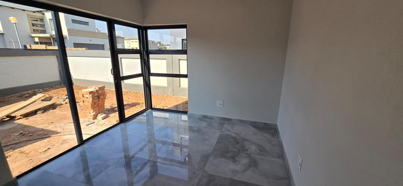 4 Bedroom Property for Sale in Derdepoort Gauteng