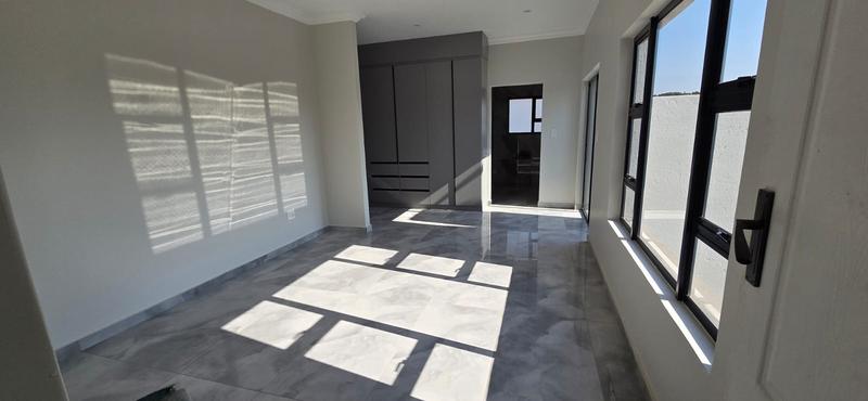4 Bedroom Property for Sale in Derdepoort Gauteng