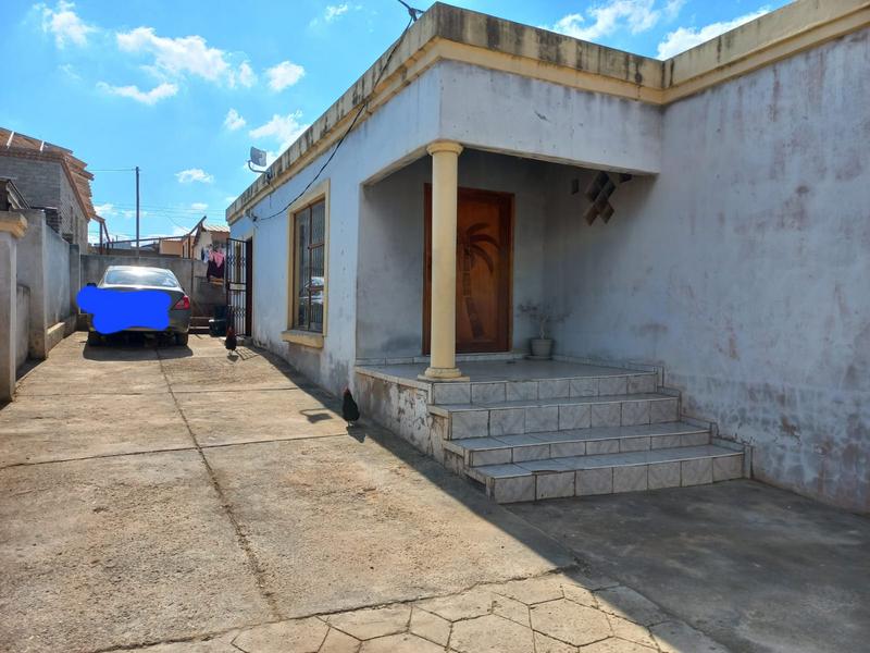 2 Bedroom Property for Sale in Lotus Gardens Gauteng
