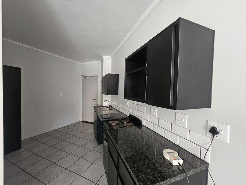 To Let 2 Bedroom Property for Rent in Florida Gauteng