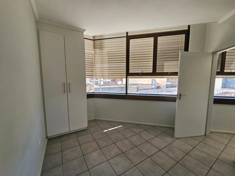 To Let 2 Bedroom Property for Rent in Florida Gauteng