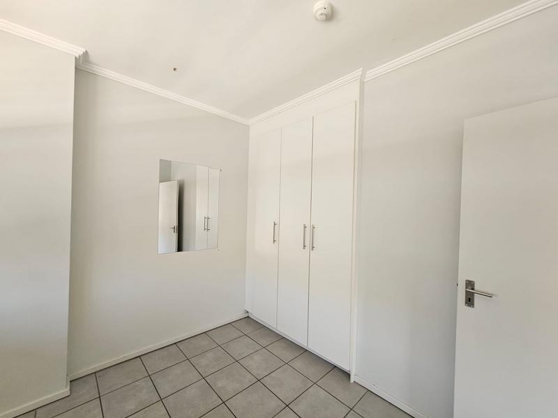 To Let 2 Bedroom Property for Rent in Florida Gauteng