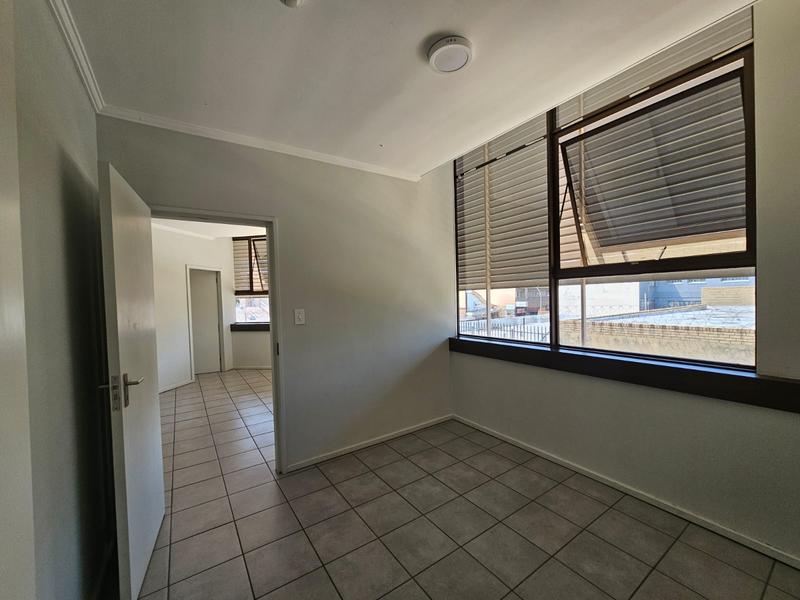 To Let 2 Bedroom Property for Rent in Florida Gauteng