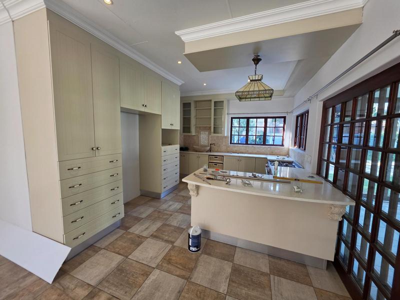 To Let 4 Bedroom Property for Rent in Six Fountains Estate Gauteng